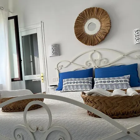 Kale Oda ve Kahvaltı Giovinazzo